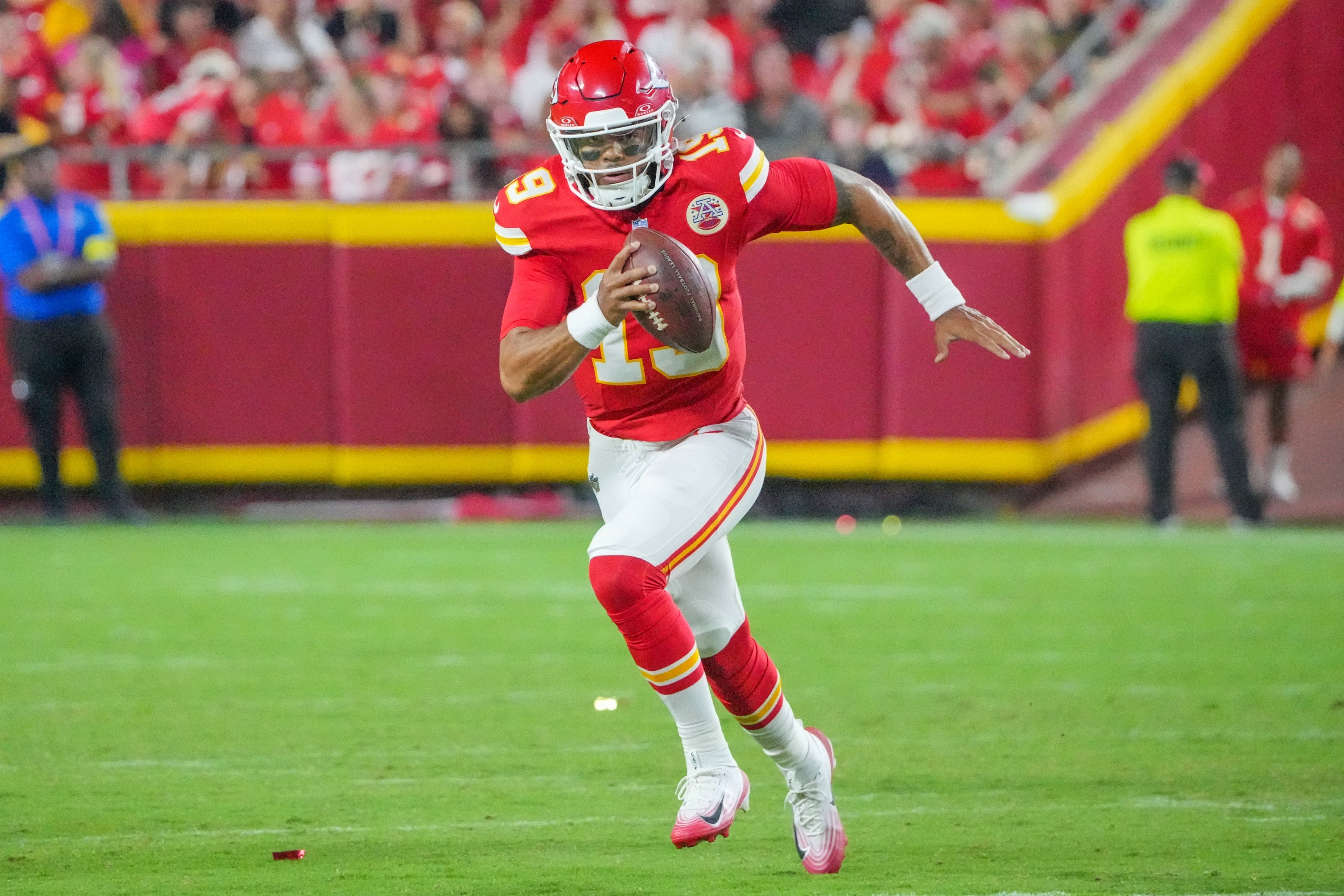 Thursday Night Football picks Denver Broncos vs Kansas City Chiefs Chris Oladokun
