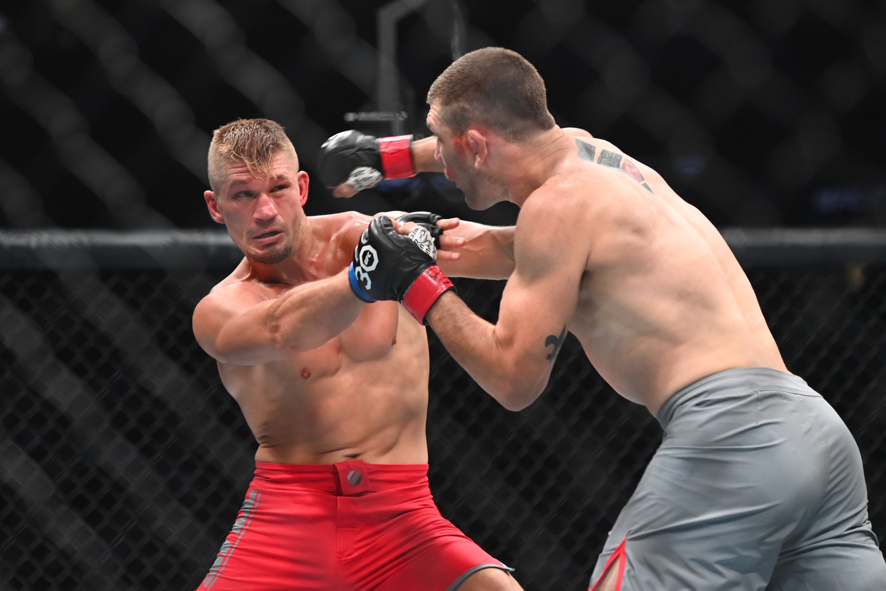 ufc picks Austin Hubbard ufc predictions best bet odds