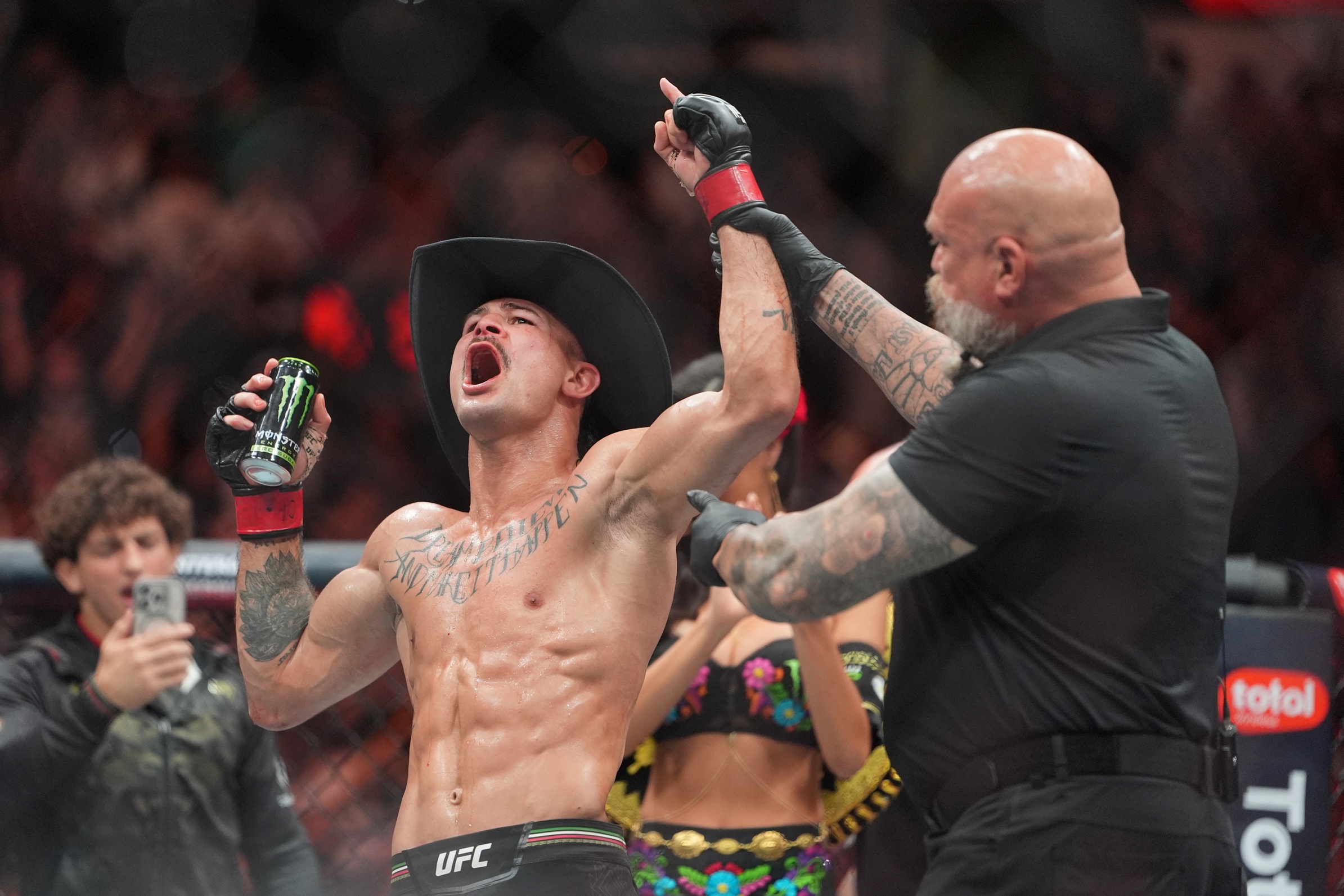 ufc picks Diego Lopes predictions best bet odds