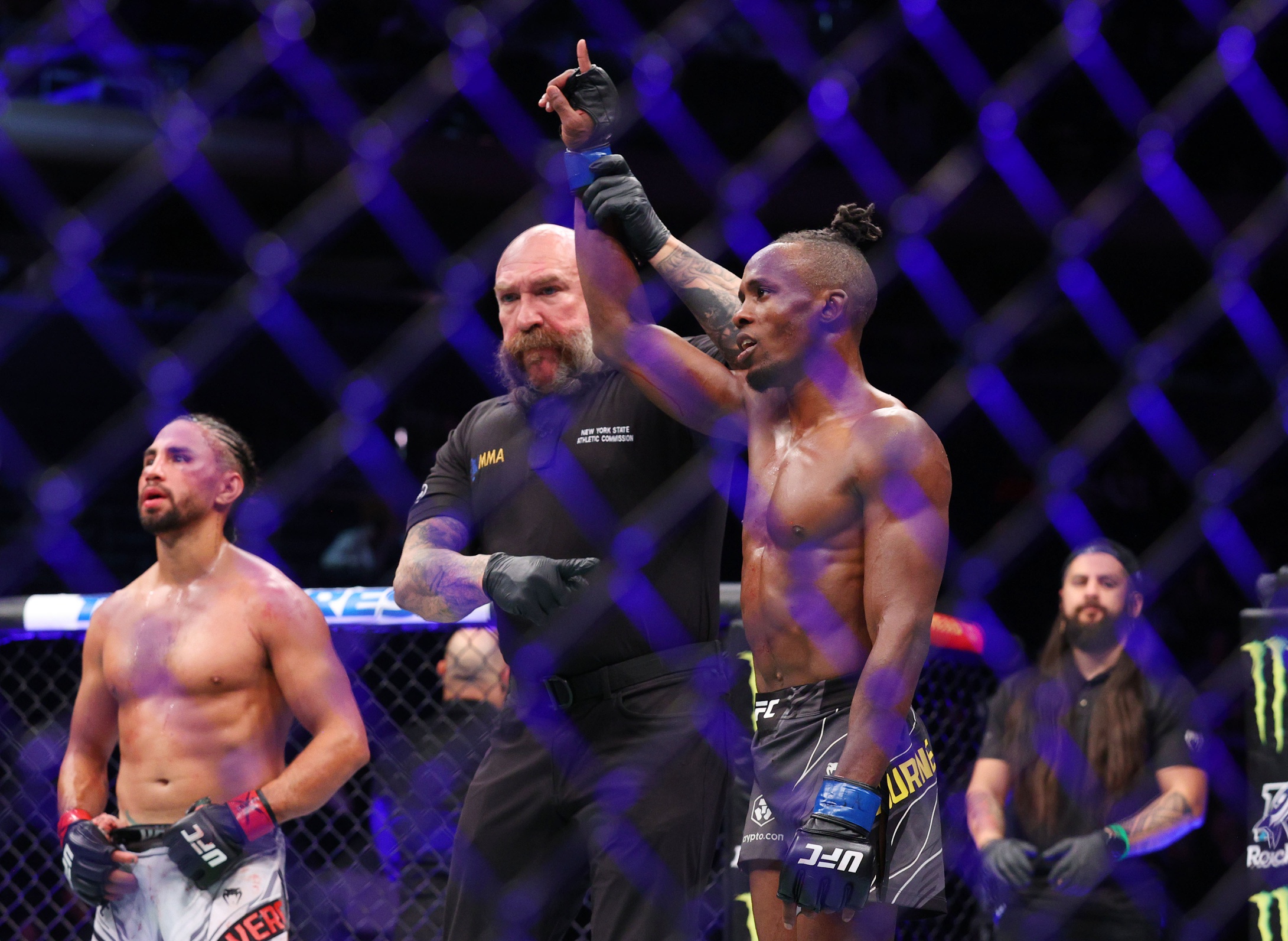 ufc picks Ode Osbourne predictions best bet odds