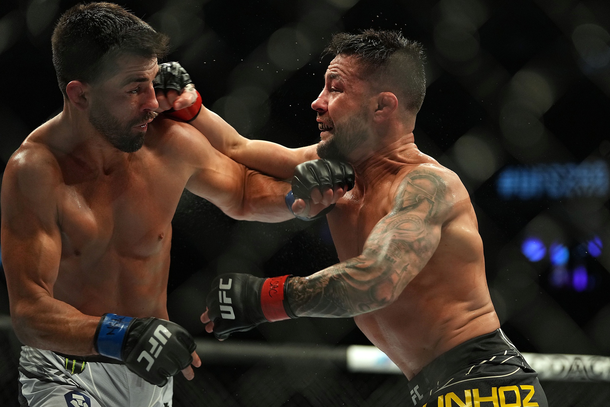 ufc picks Pedro Munhoz predictions best bet odds