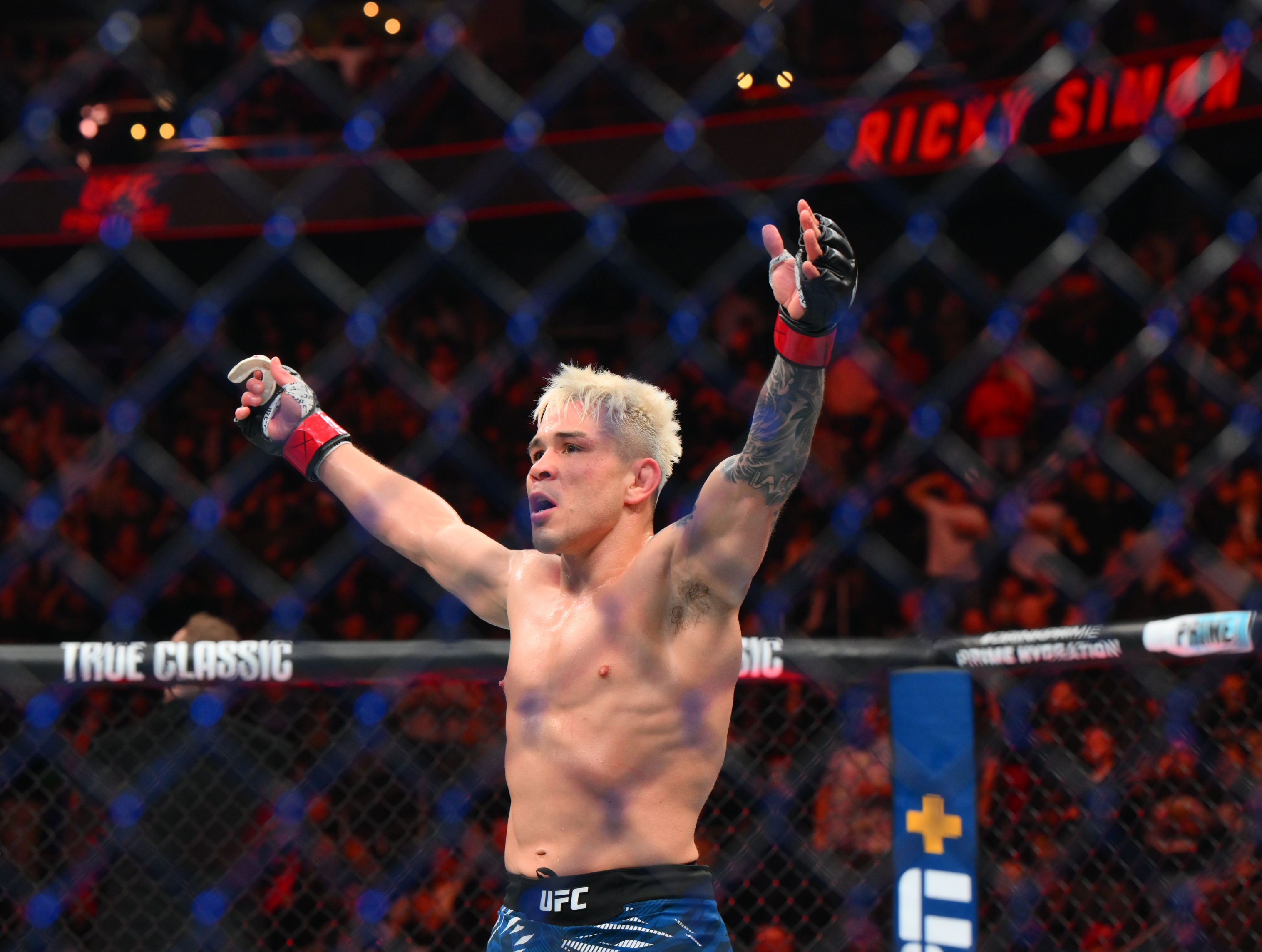 ufc picks Ricky Simon ufc predictions best bet odds
