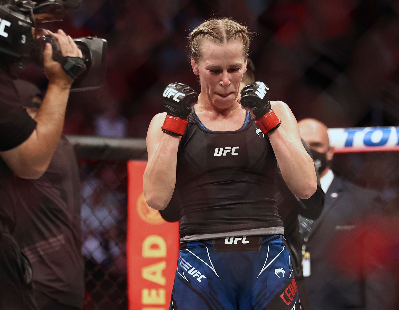 ufc picks Viviane Araujo predictions best bet odds