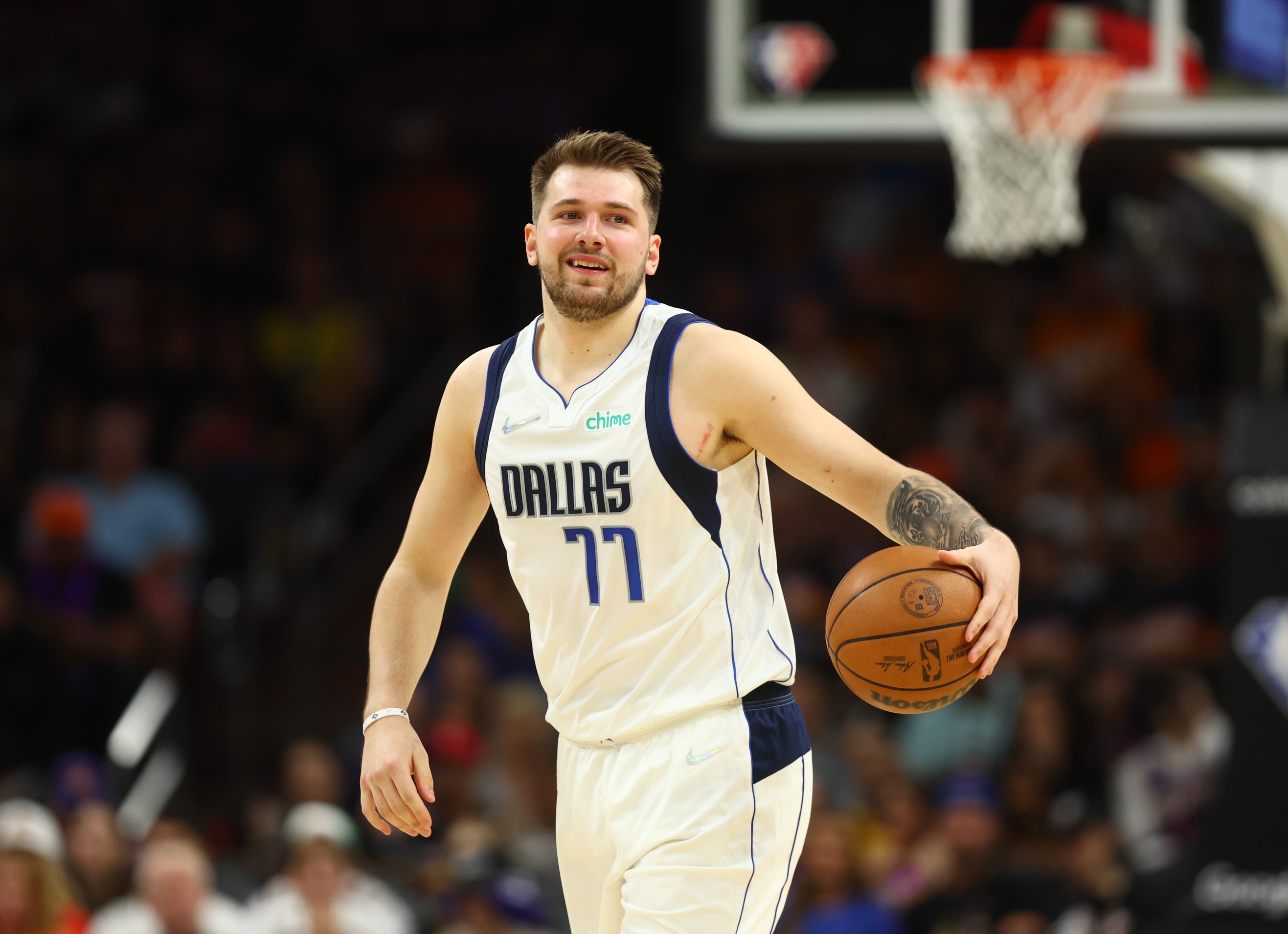 Warriors vs. Mavericks series odds Luke Doncic