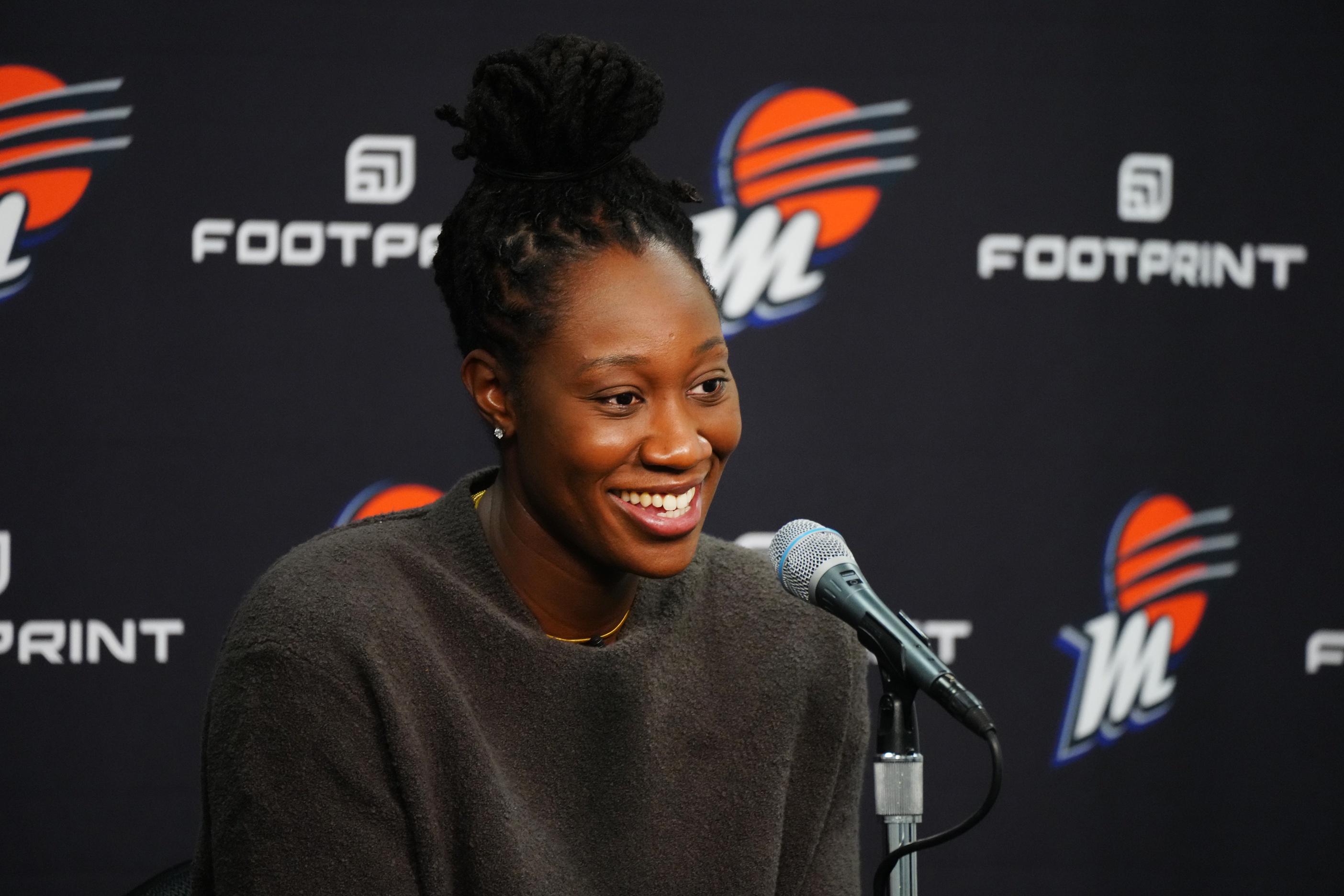 wnba picks Tina Charles Phoenix Mercury predictions best bet odds