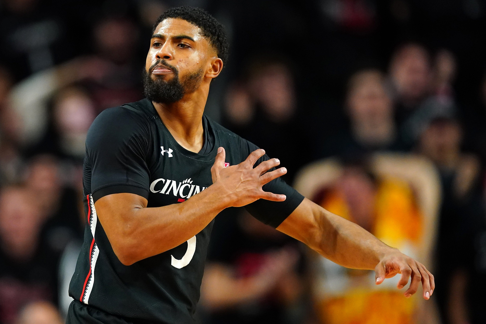 college basketball picks David DeJulius Cincinnati Bearcats predictions best bet odds