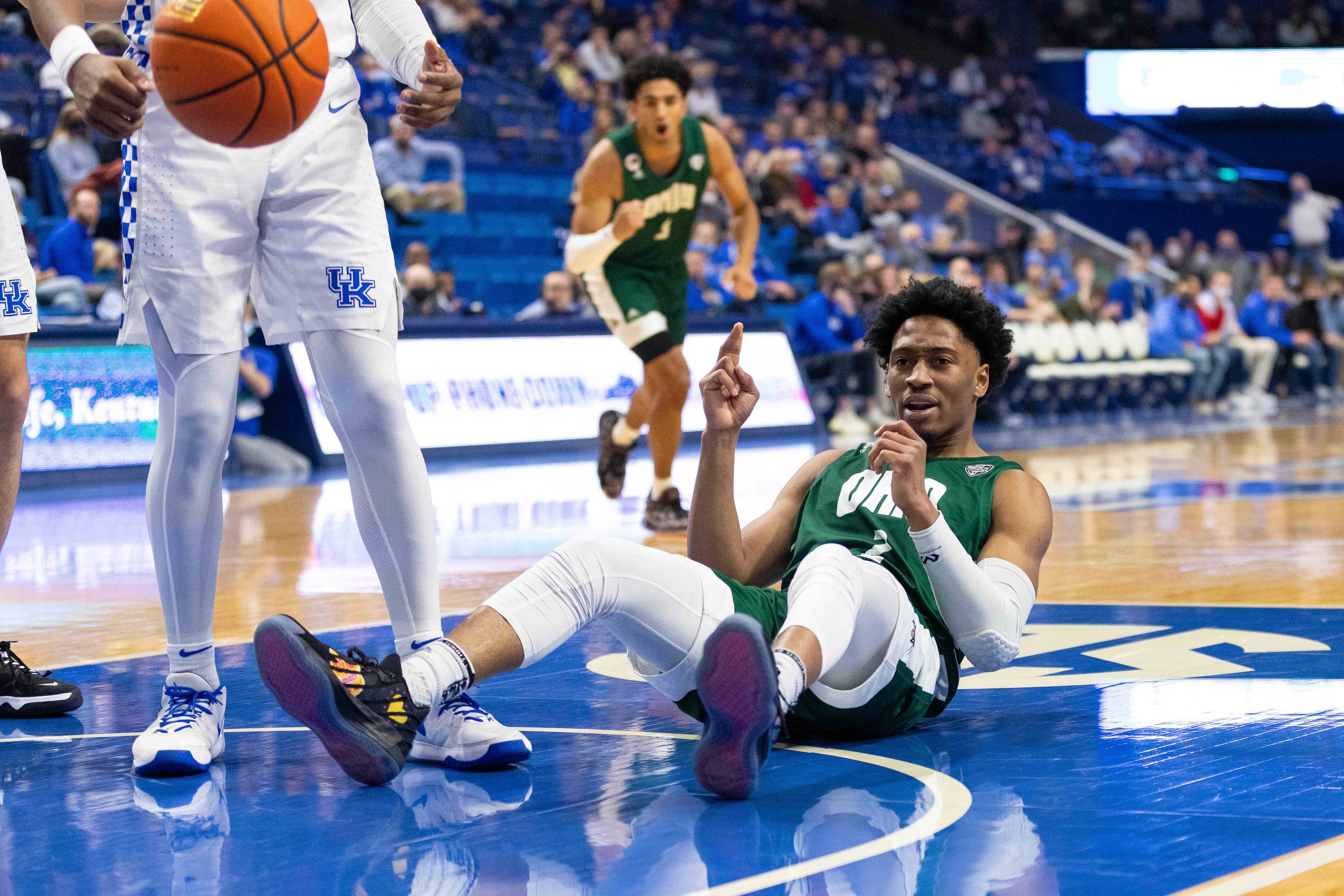 college basketball picks Miles Brown Ohio Bobcats predictions best bet odds