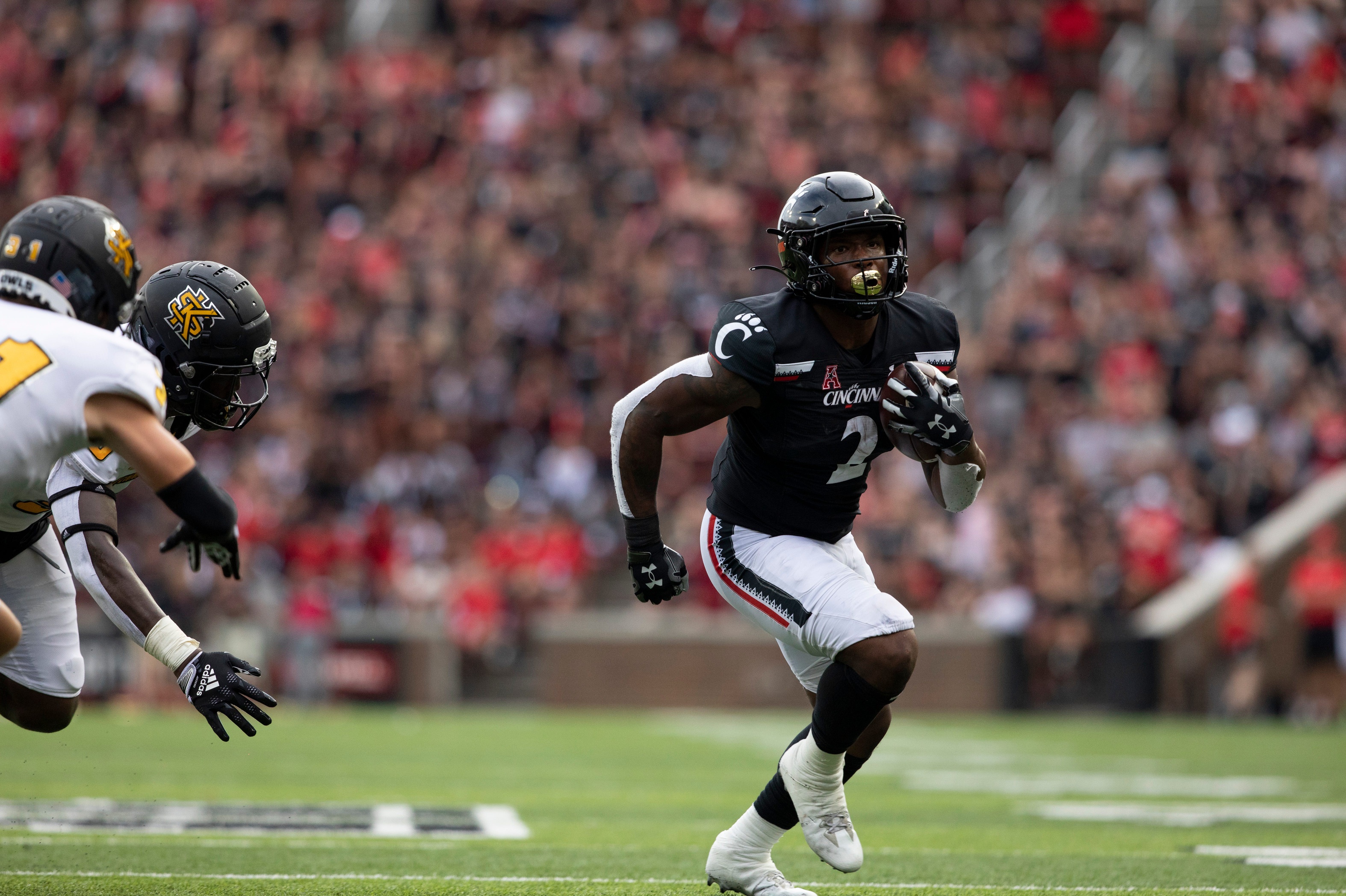 college football picks Corey Kiner cincinnati bearcats predictions best bet odds