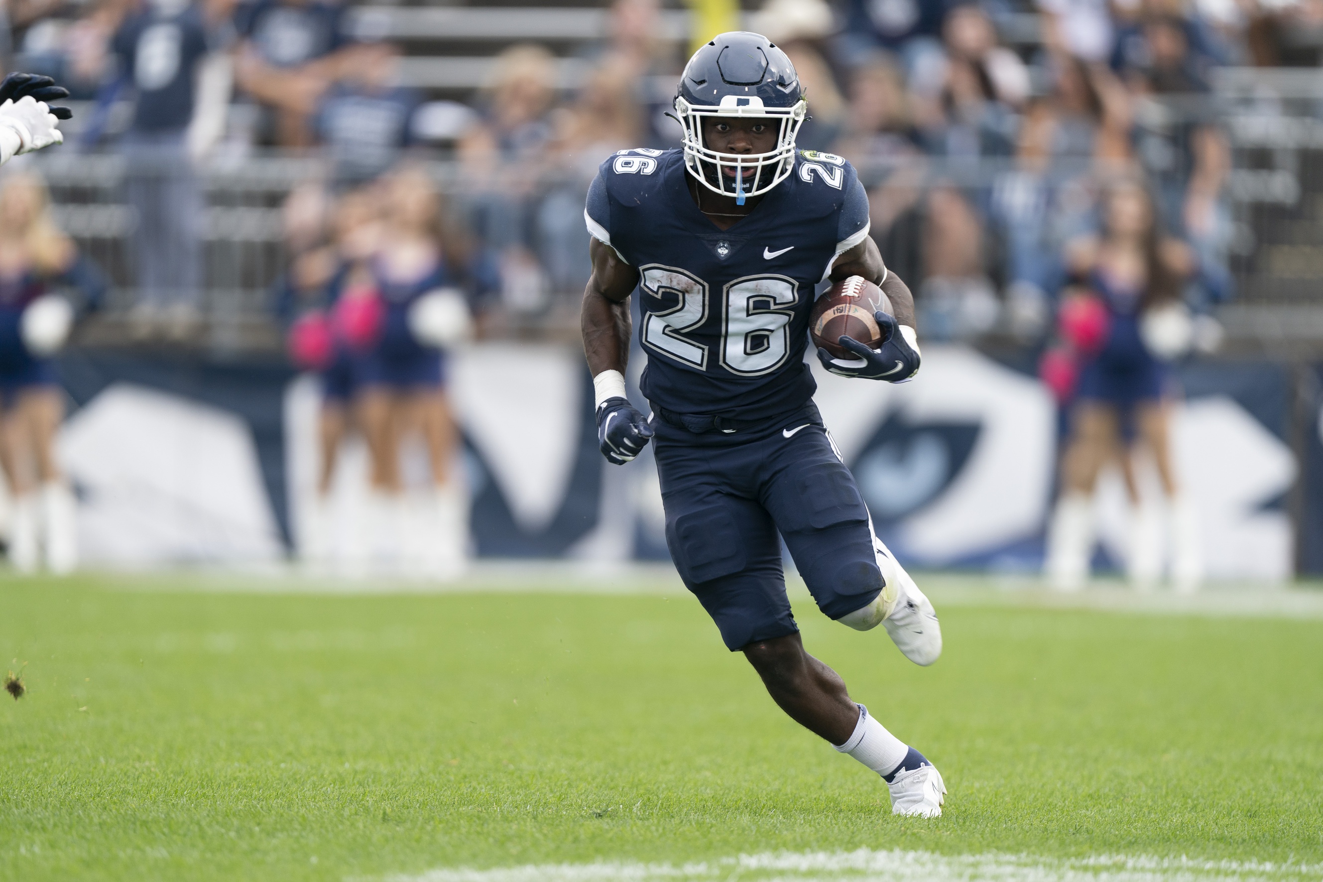 college football picks Nathan Carter connecticut huskies predictions best bet odds