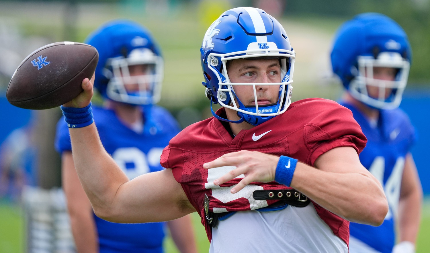 college football picks Zach Calzada Kentucky Wildcats predictions best bet odds