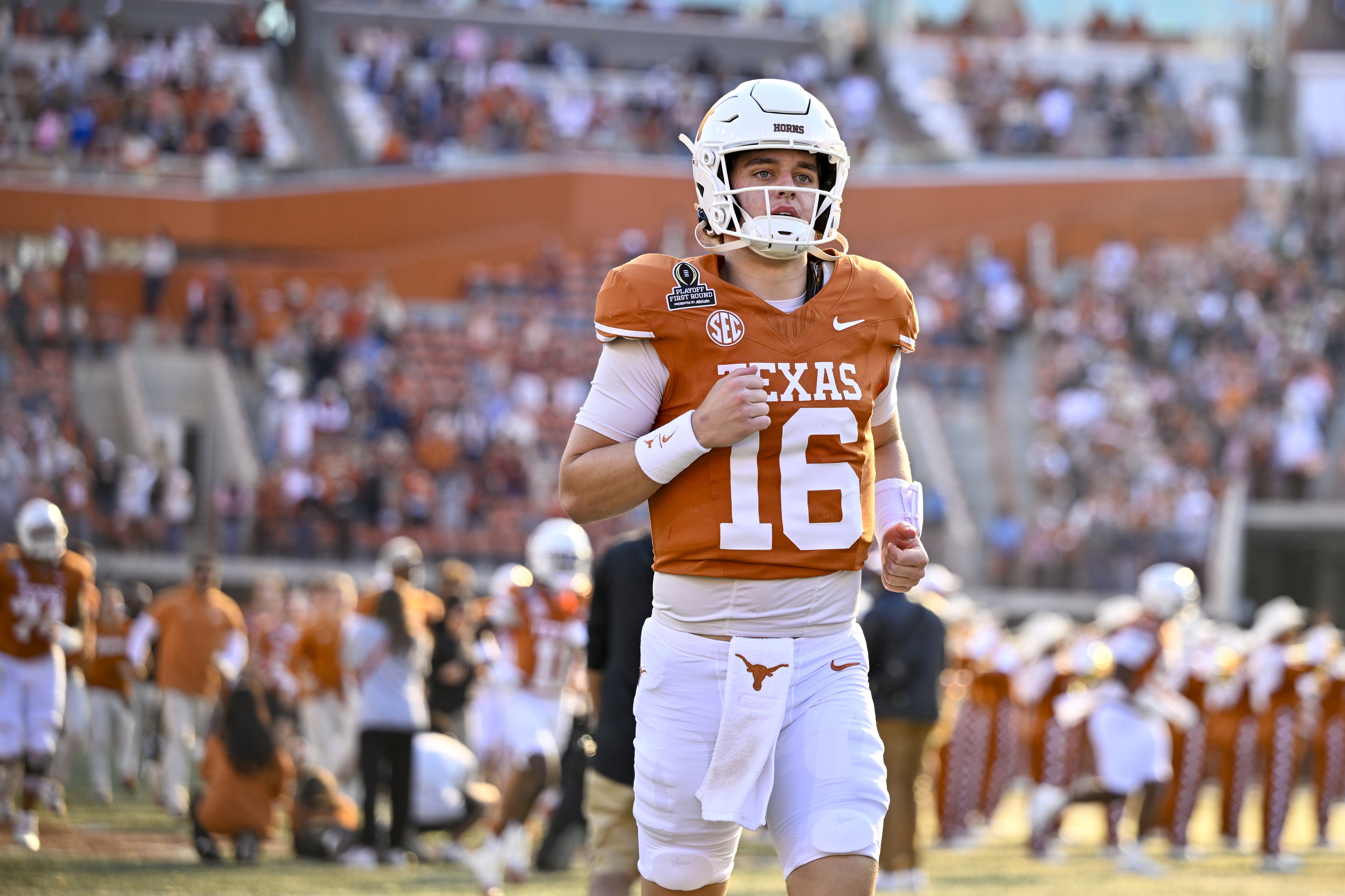 College Football undefeated teams odds and betting predictions Arch Manning Texas Longhorns