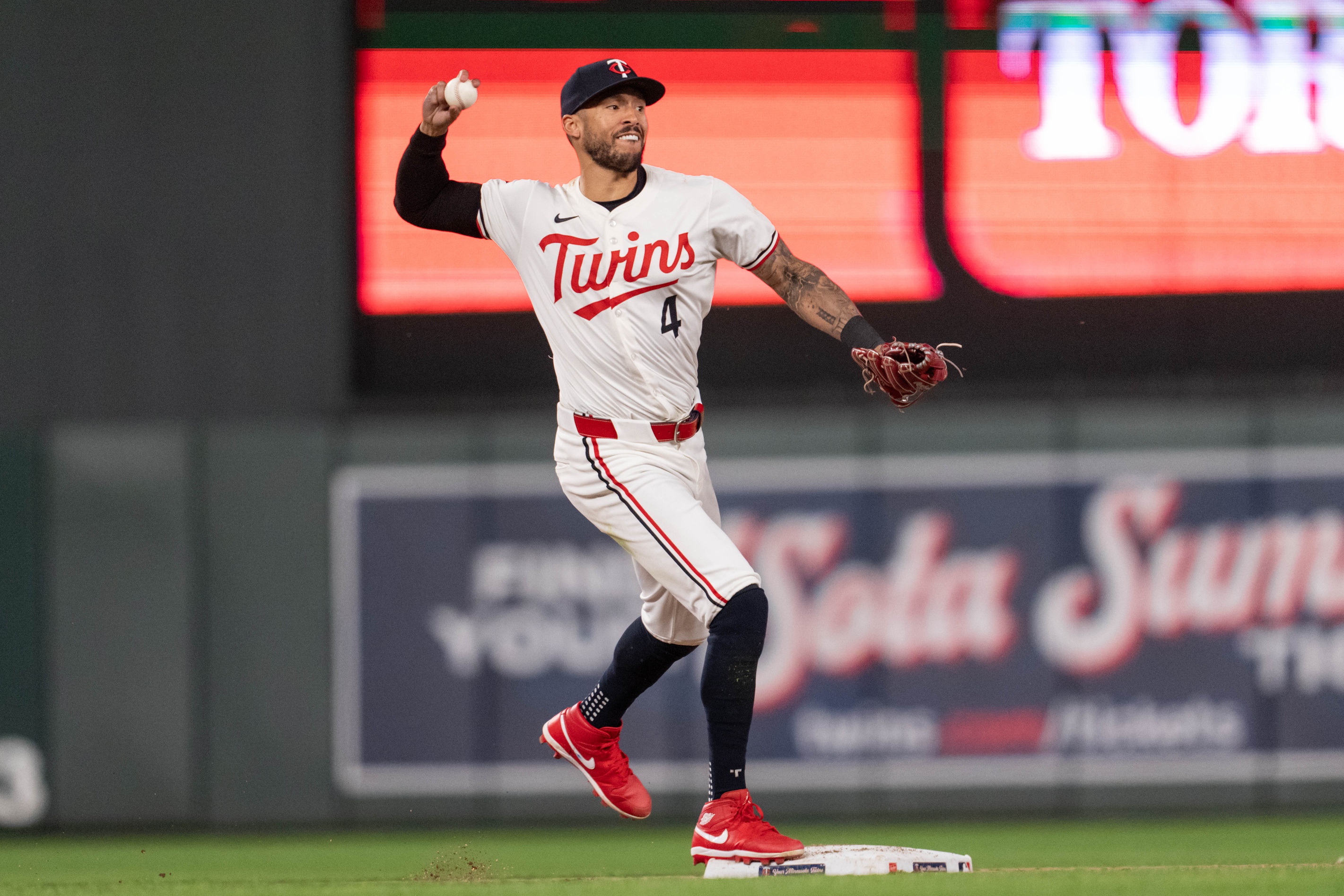 mlb picks Carlos Correa Minnesota Twins predictions best bet odds