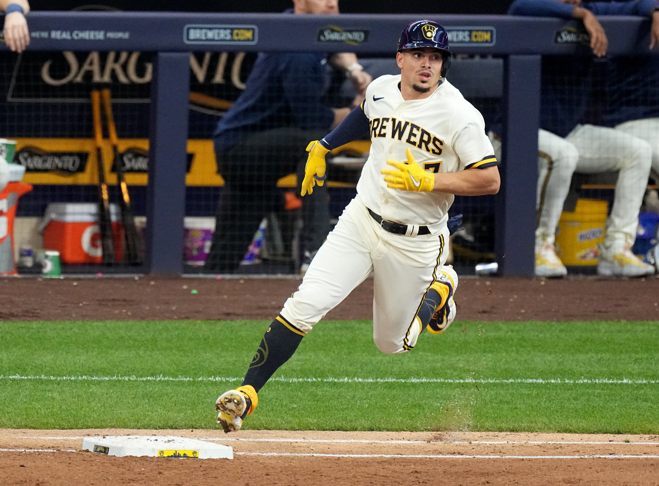 mlb picks Willy Adames Milwaukee Brewers predictions best bet odds