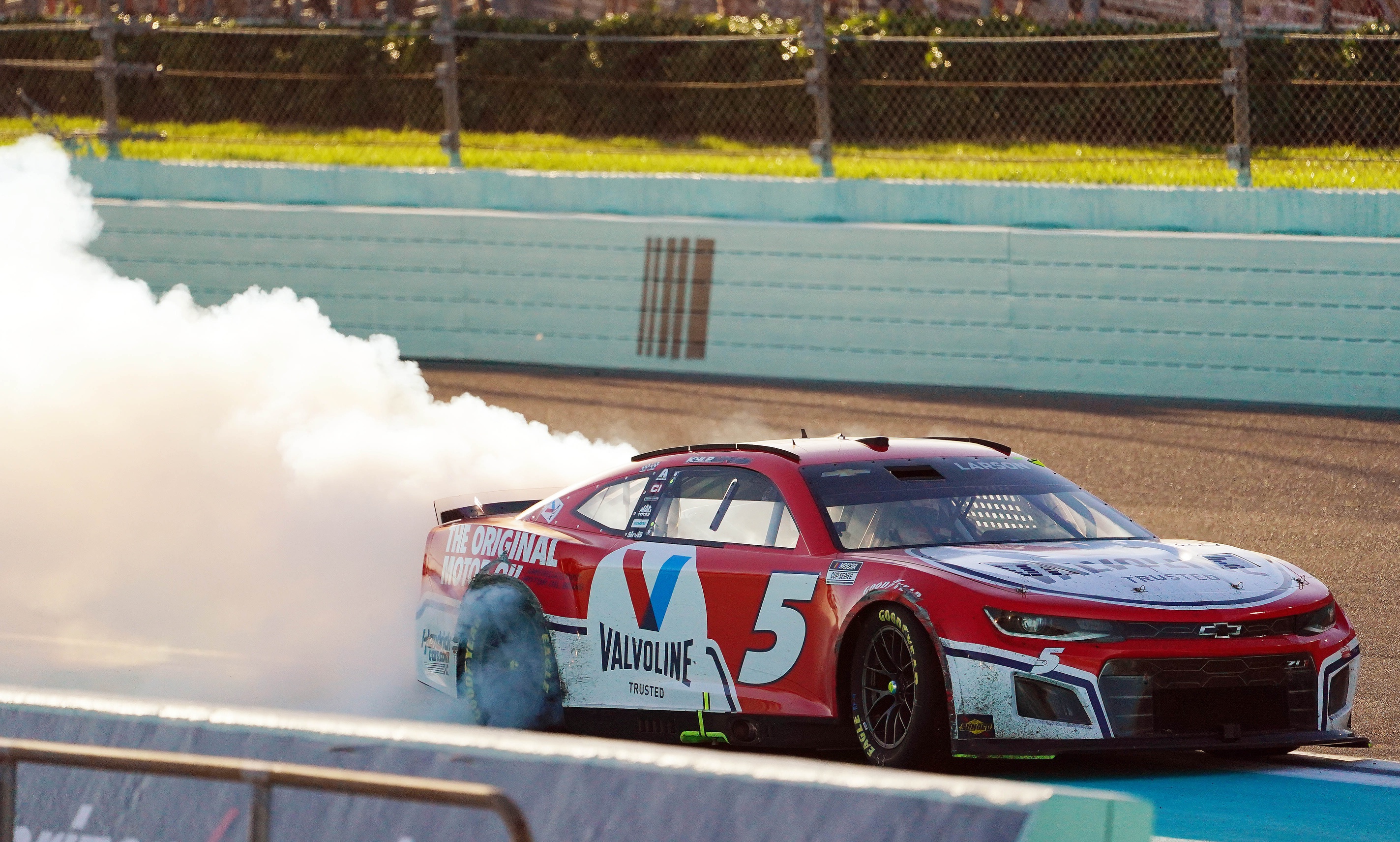 nascar picks Kyle Larson predictions best bet odds