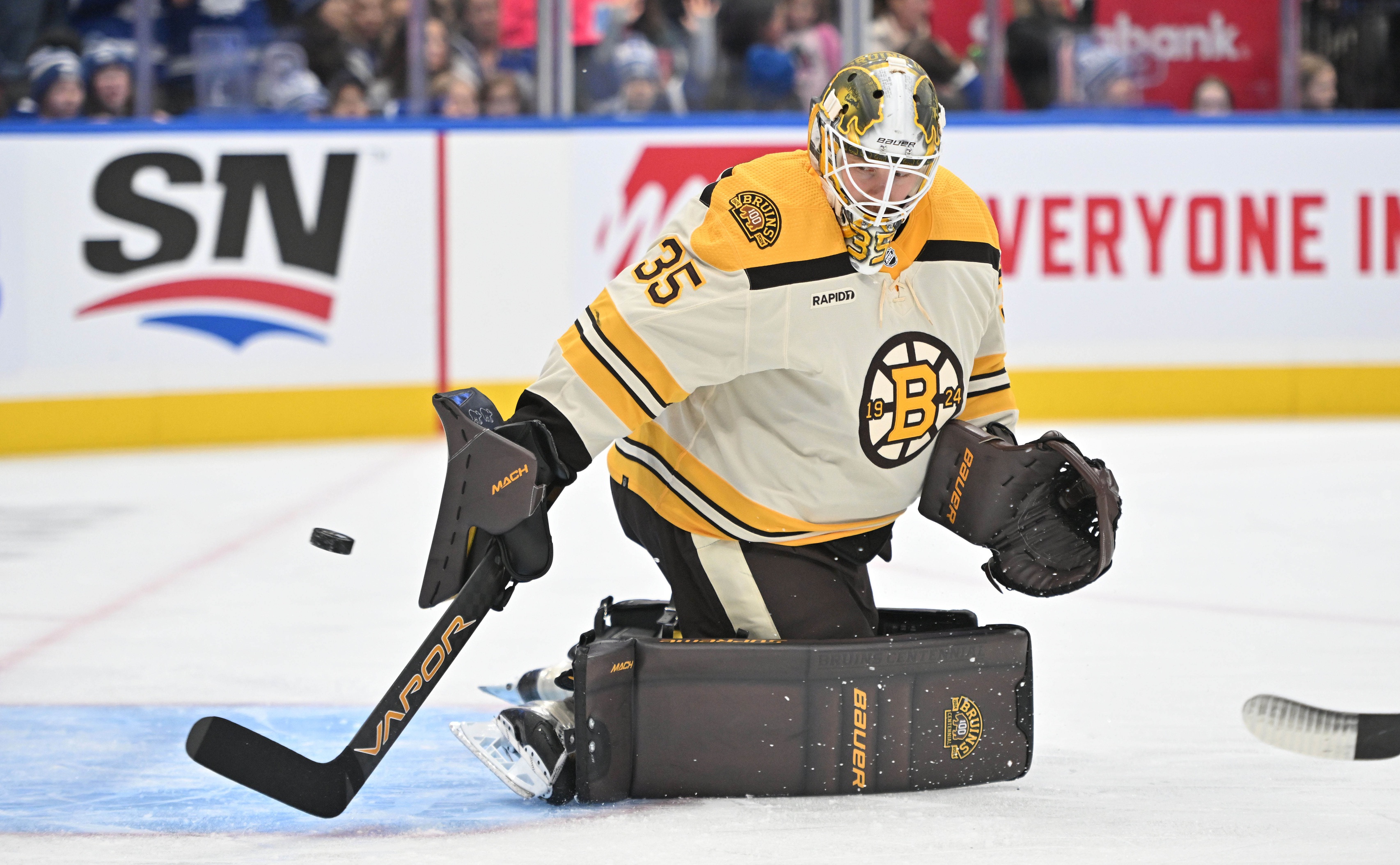nhl picks Linus Ullmark Boston Bruins nhl picks predictions best bet odds