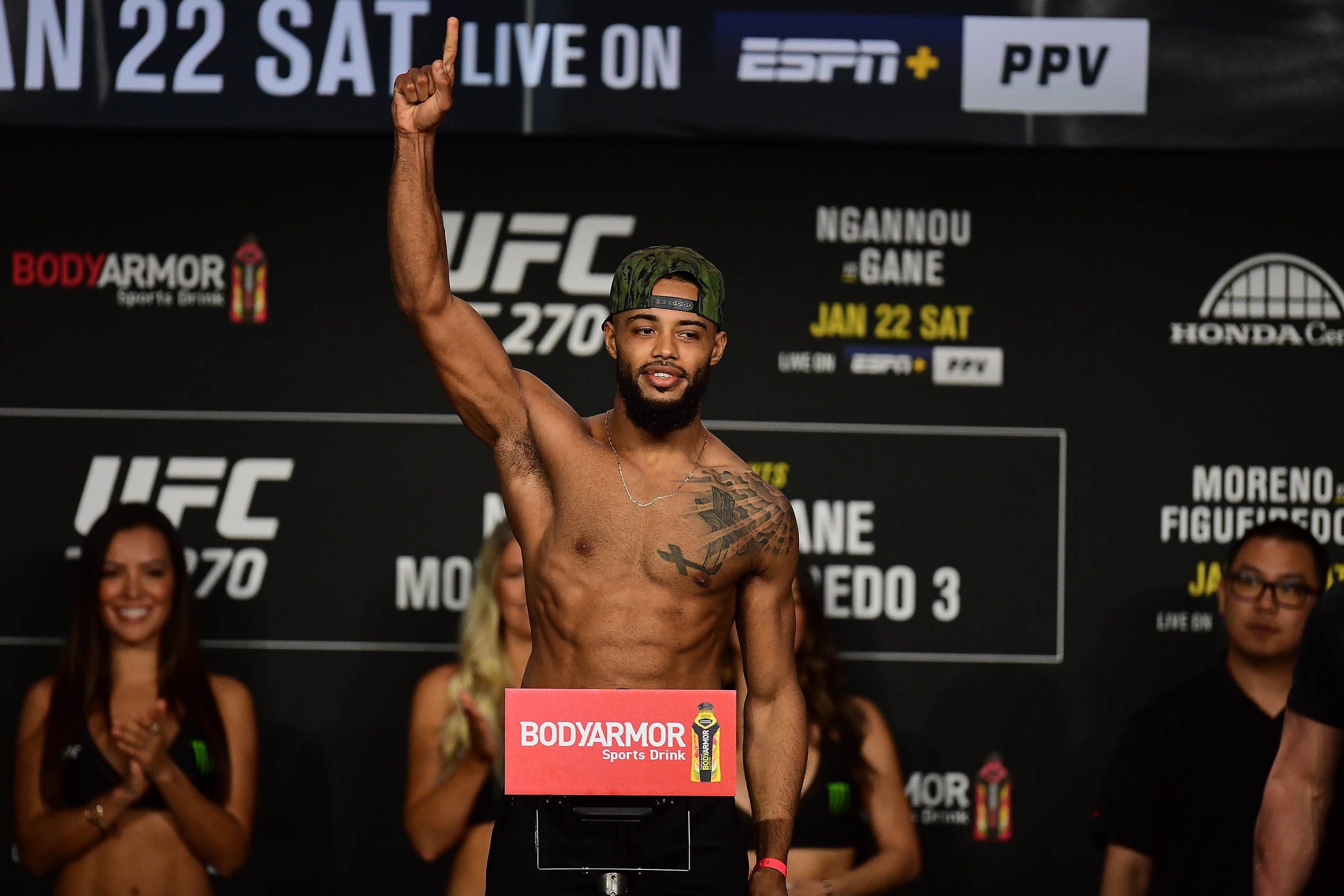 ufc picks Trevin Giles predictions best bet odds