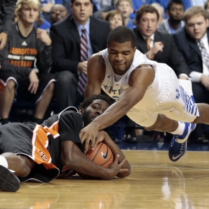 Kentucky Wildcats guard Aaron Harrison