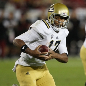 UCLA Bruins quarterback Brett Hundley