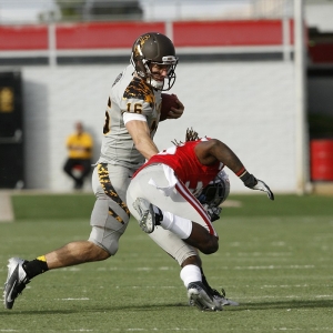 Wyoming quarterback Brett Smith