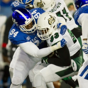 Kentucky defensive tackle Courtney Miggins