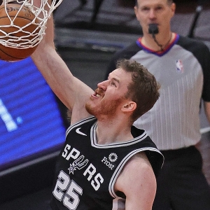 Jakob Poeltl San Antonio Spurs