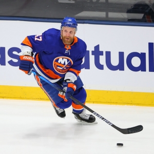 Leo Komarov New York Islanders