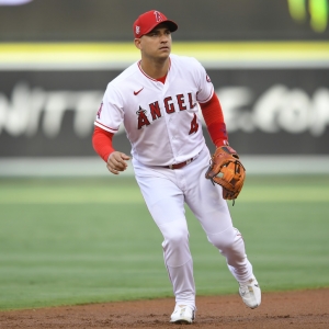 mlb picks Jose Iglesias los angeles angels predictions best bet odds