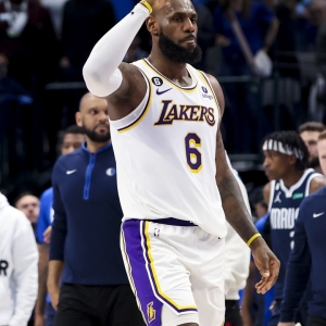 Los Angeles Lakers vs Memphis Grizzlies Preview (4/19/23): Prediction,  Starting Lineups, Odds