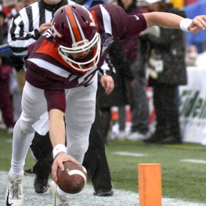 Virginia Tech Hokies quarterback Ryan Willis