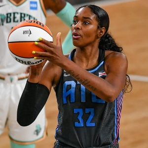 wnba odds prediction aces parlay