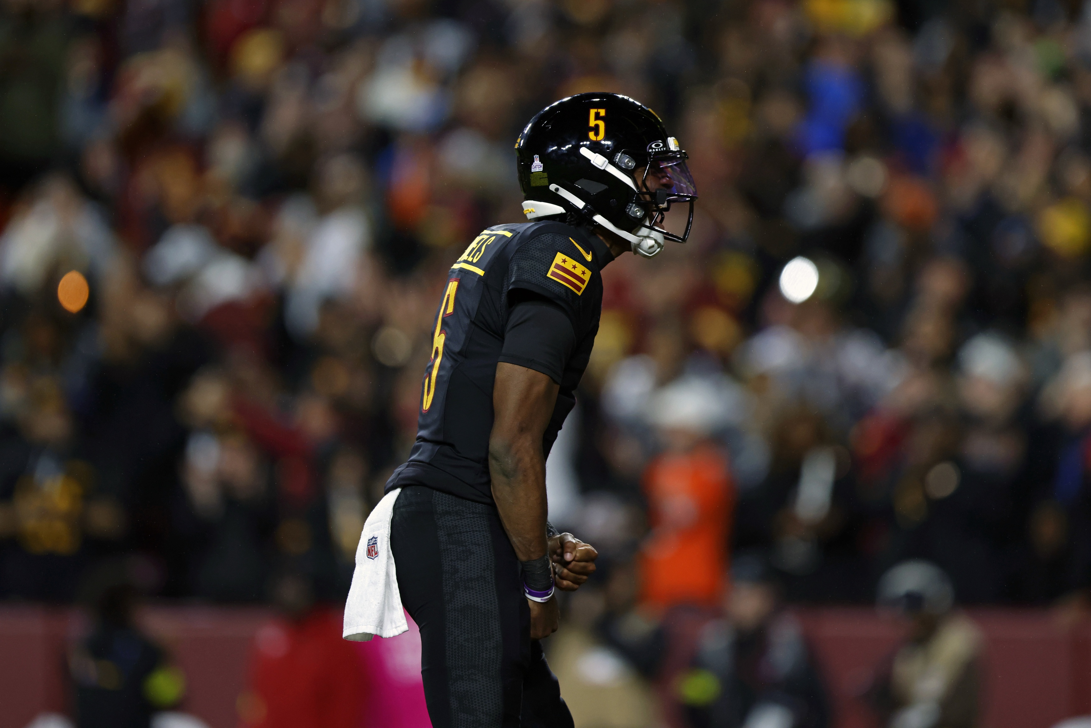 Best NFL teaser bets Week 7 Jaden Daniels Washington Commanders