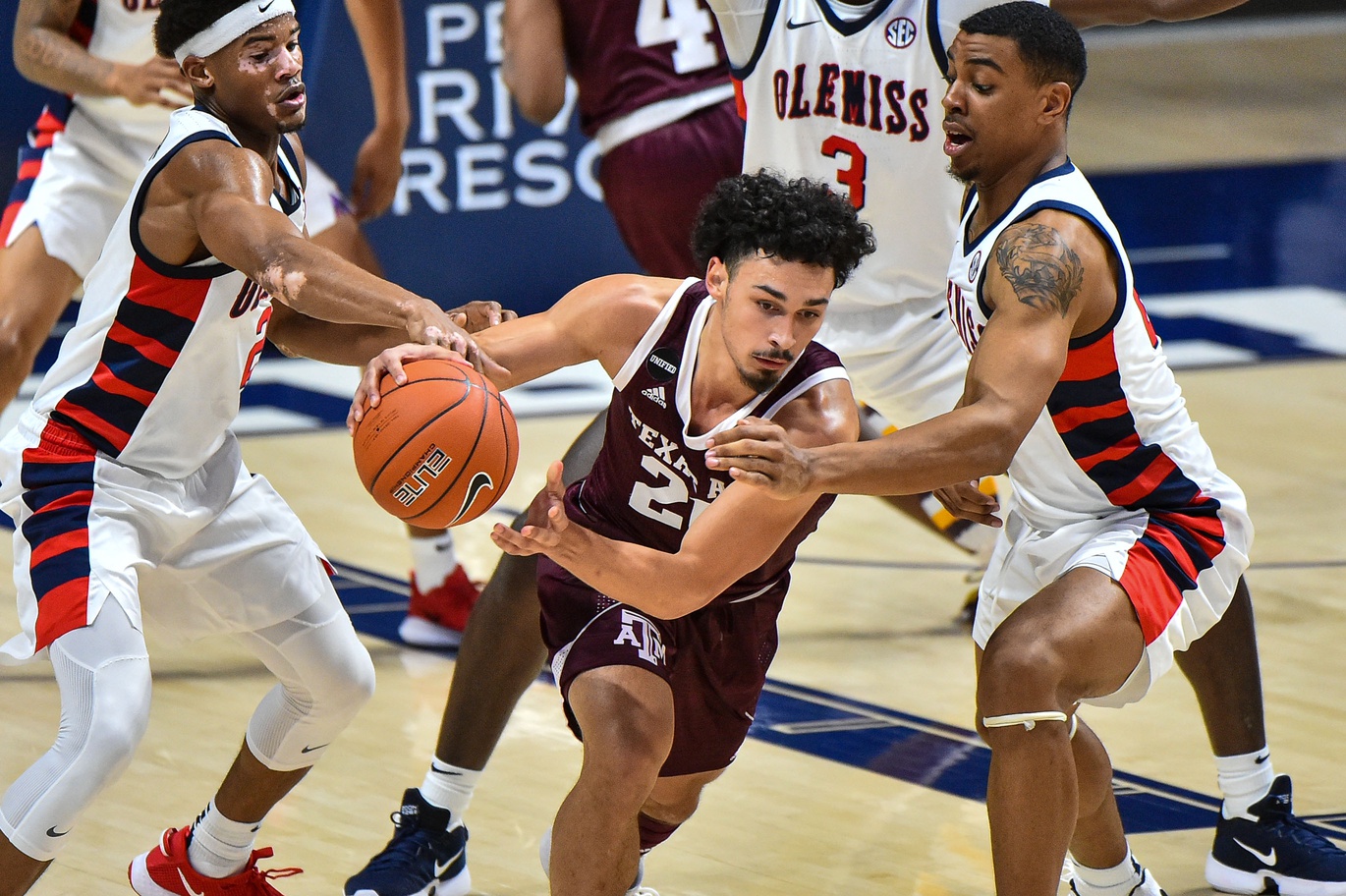 college basketball picks Andre Gordon Texas A&M Aggies predictions best bet odds