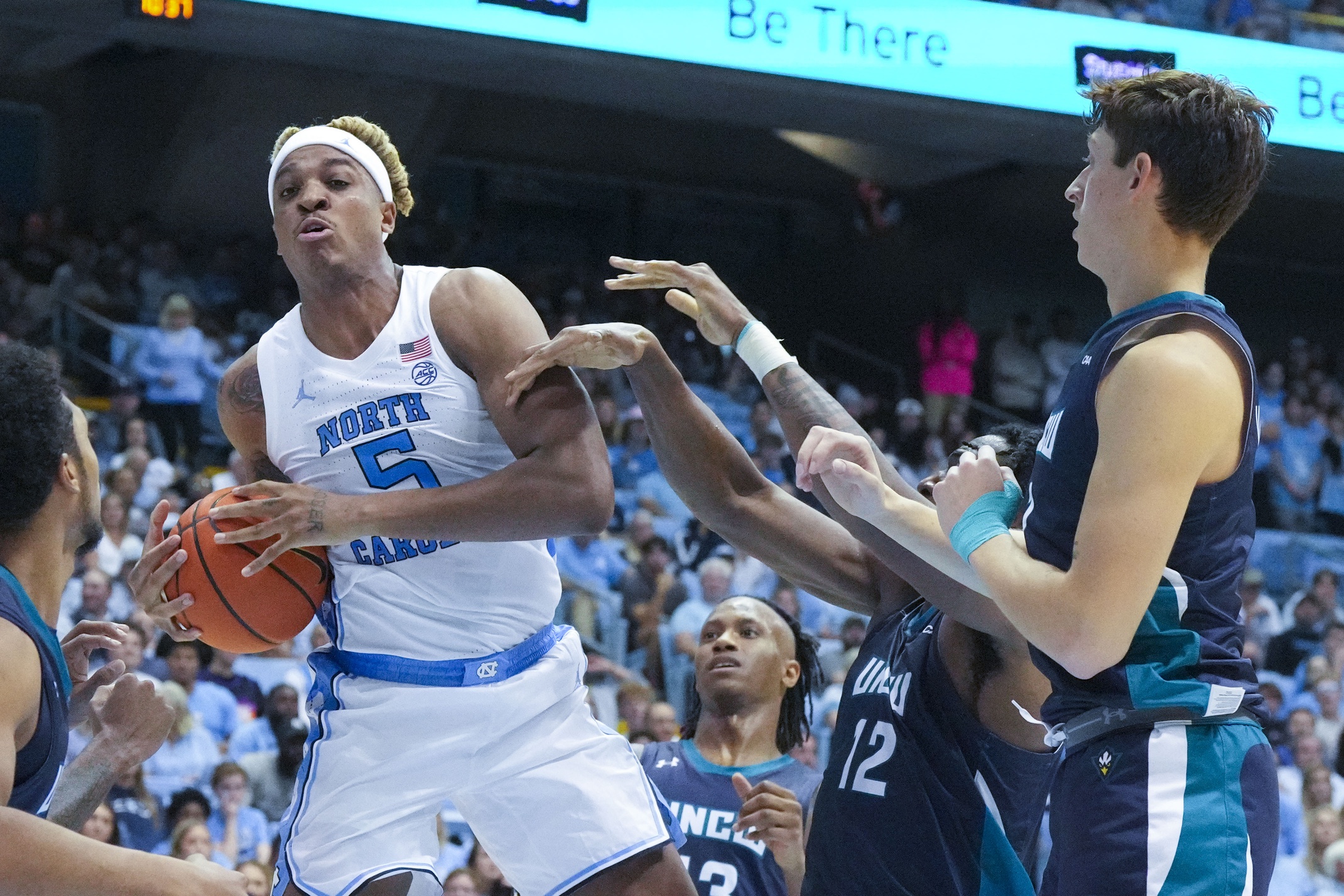 No. 1 Tar Heels beat Asheville, 91-75