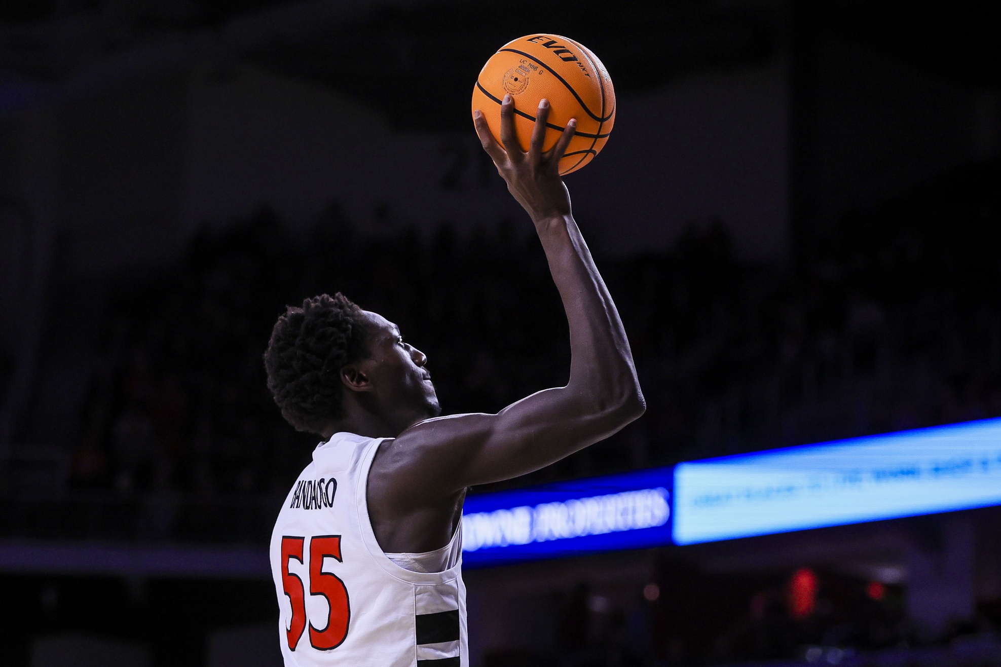 college basketball picks Aziz Bandaogo Cincinnati Bearcats predictions best bet odds