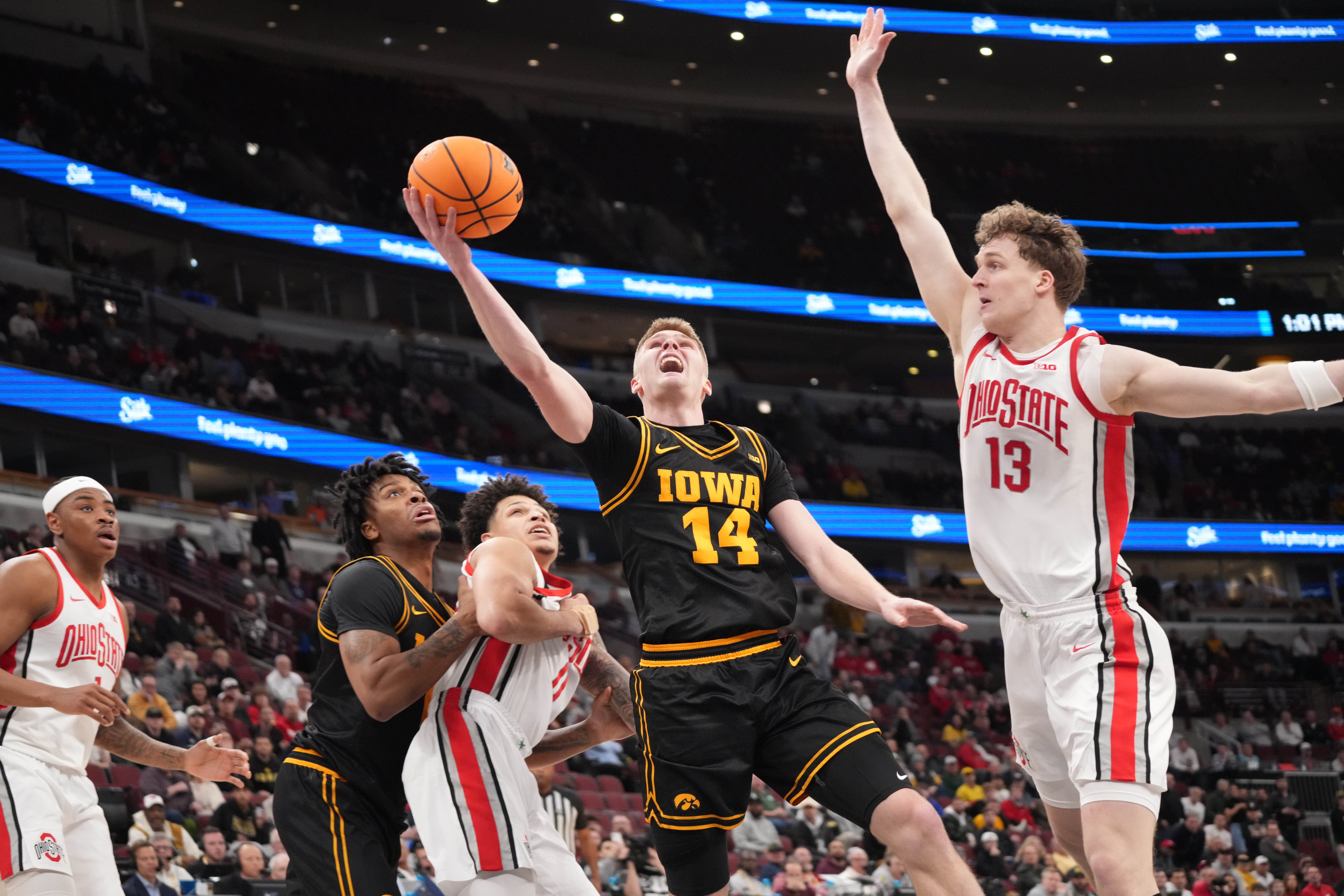 college basketball picks Bennett Stirtz Iowa Hawkeyes predictions best bet odds