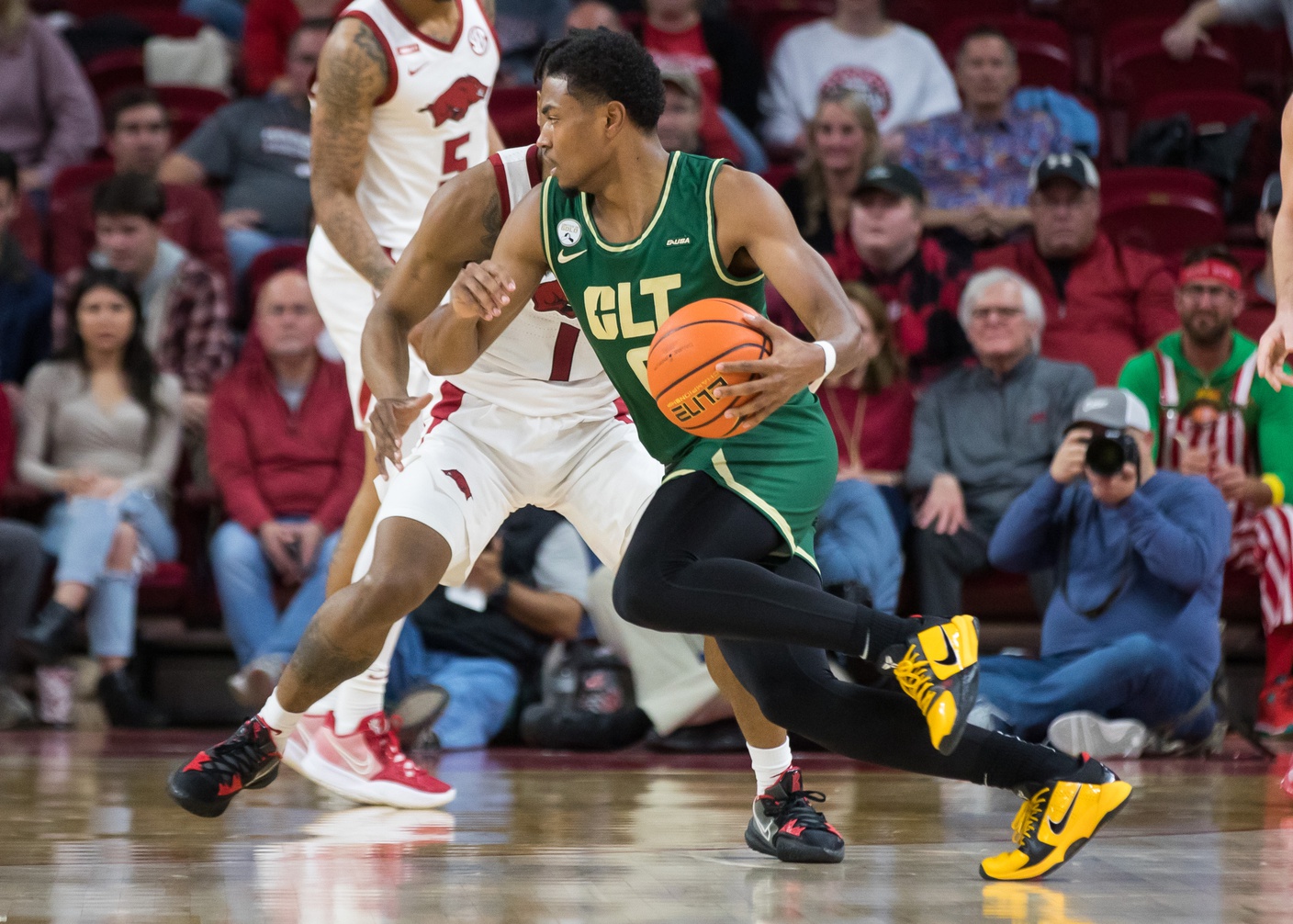 college basketball picks Clyde Trapp Charlotte 49ers predictions best bet odds