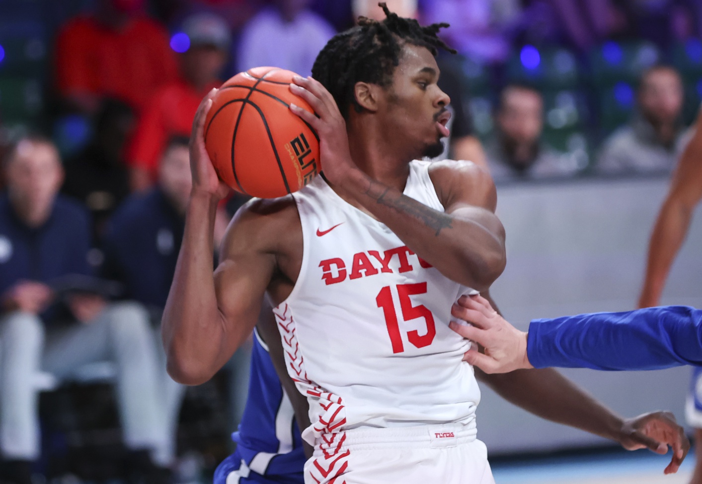 college basketball picks DaRon Holmes Dayton Flyers predictions best bet odds