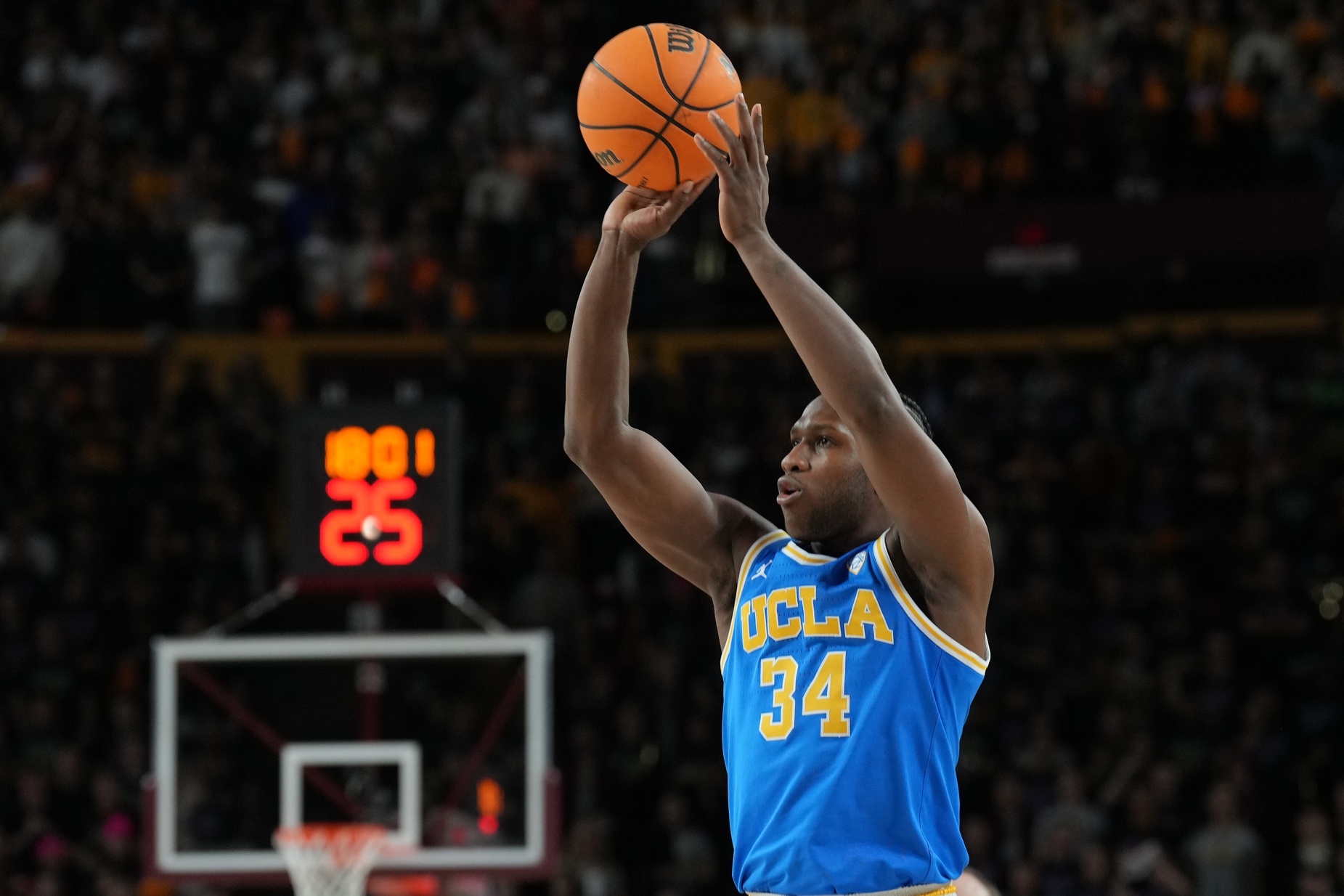 college basketball picks David Singleton UCLA Bruins predictions best bet odds