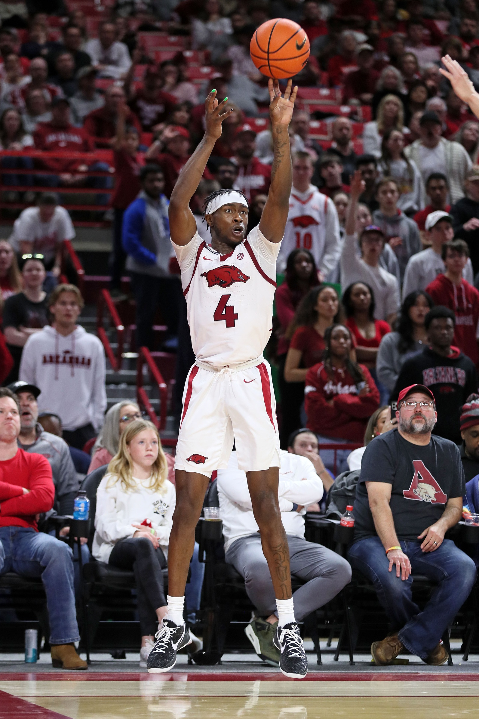 college basketball picks Davonte Davis Arkansas Razorbacks predictions best bet odds