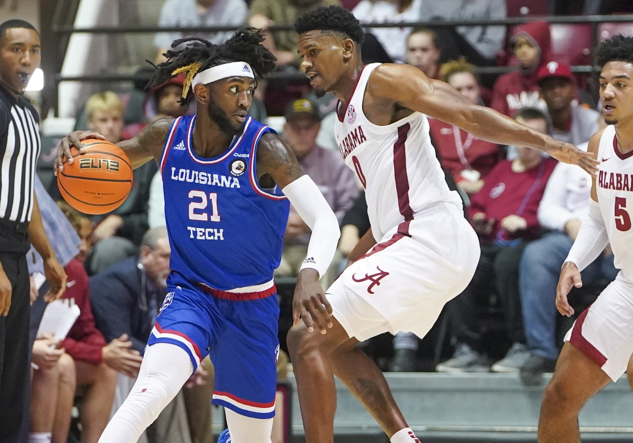 college basketball picks Exavian Christon Louisiana Tech Bulldogs predictions best bet odds