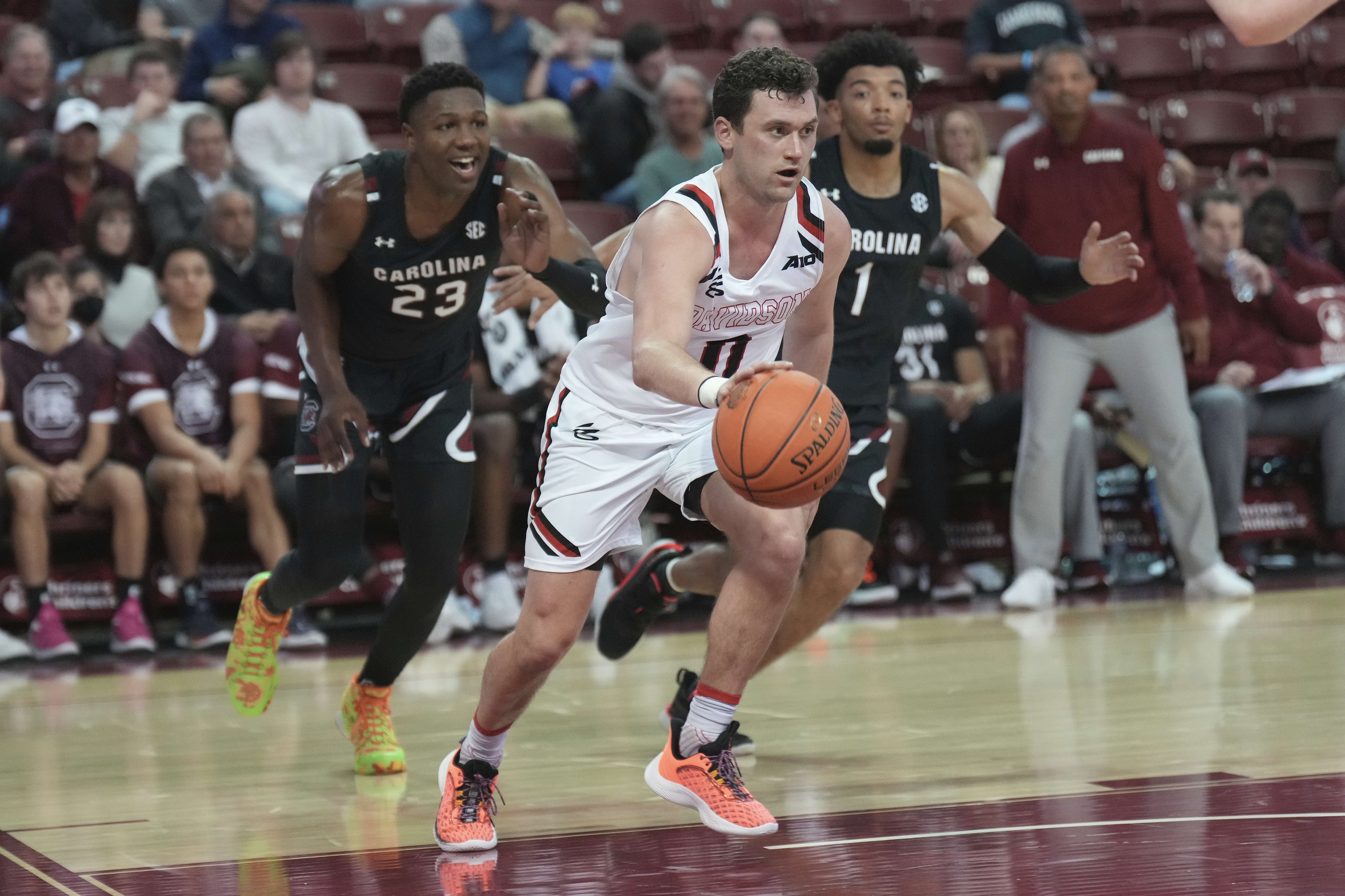 college basketball picks Foster Loyer Davidson Wildcats predictions best bet odds