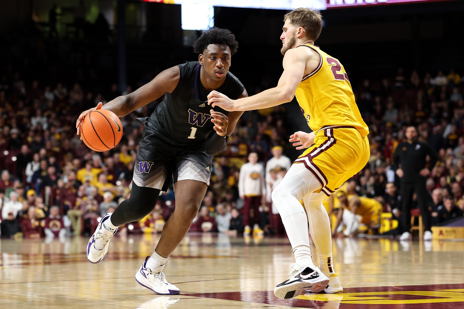 college basketball picks Great Osobor Washington Huskies predictions best bet odds