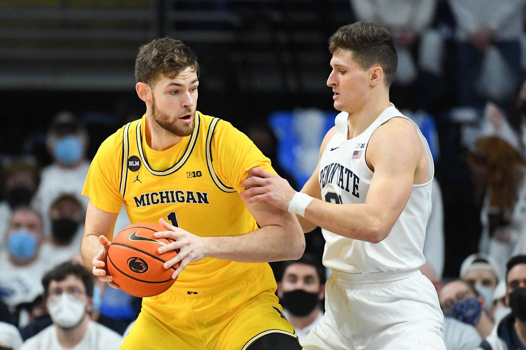 college basketball picks Hunter Dickinson Michigan Wolverines predictions best bet odds