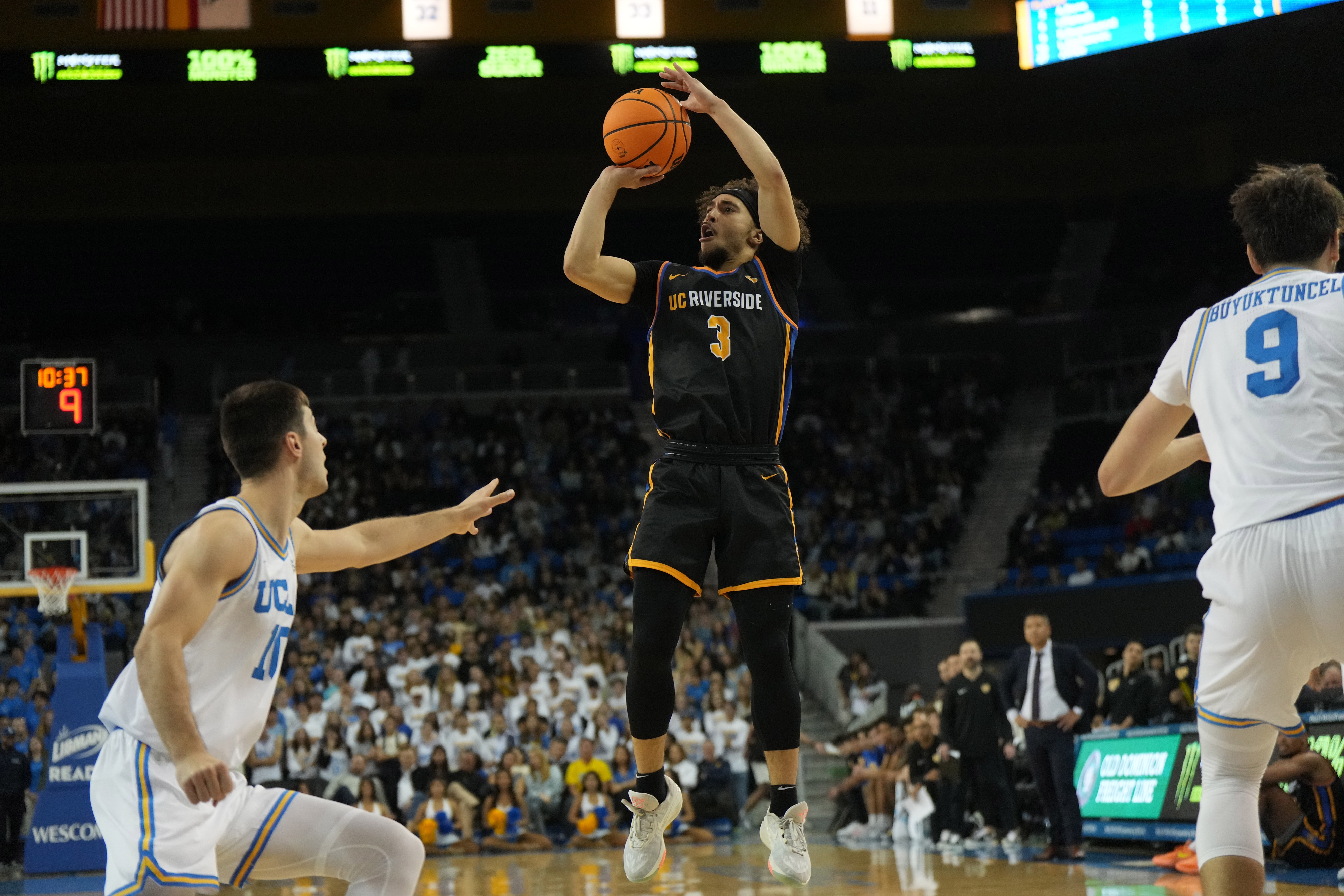 college basketball picks Isaiah Moses UC Riverside Highlanders predictions best bet odds