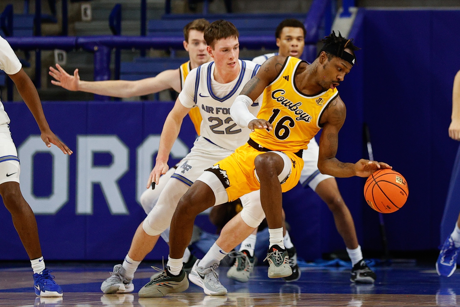 college basketball picks Jordan Nesbitt Wyoming Cowboys predictions best bet odds