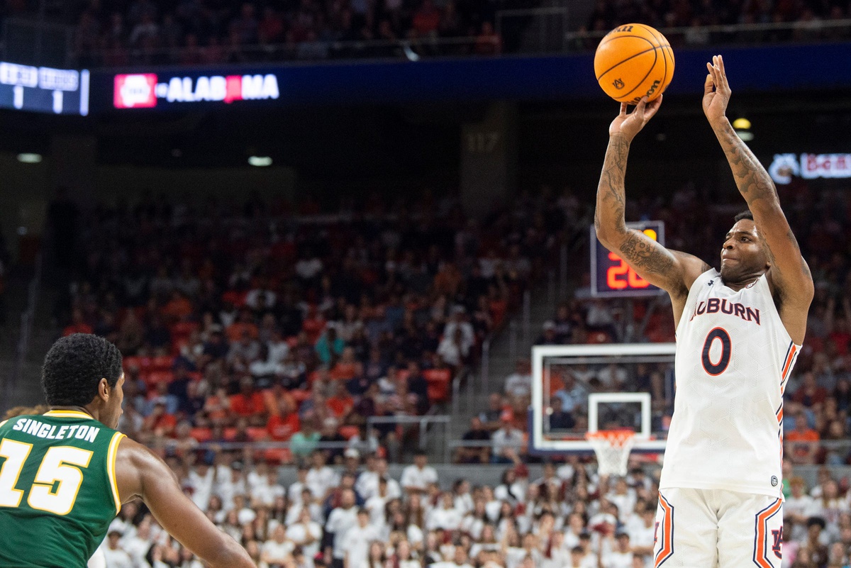 college basketball picks K.D. Johnson Auburn Tigers predictions best bet odds