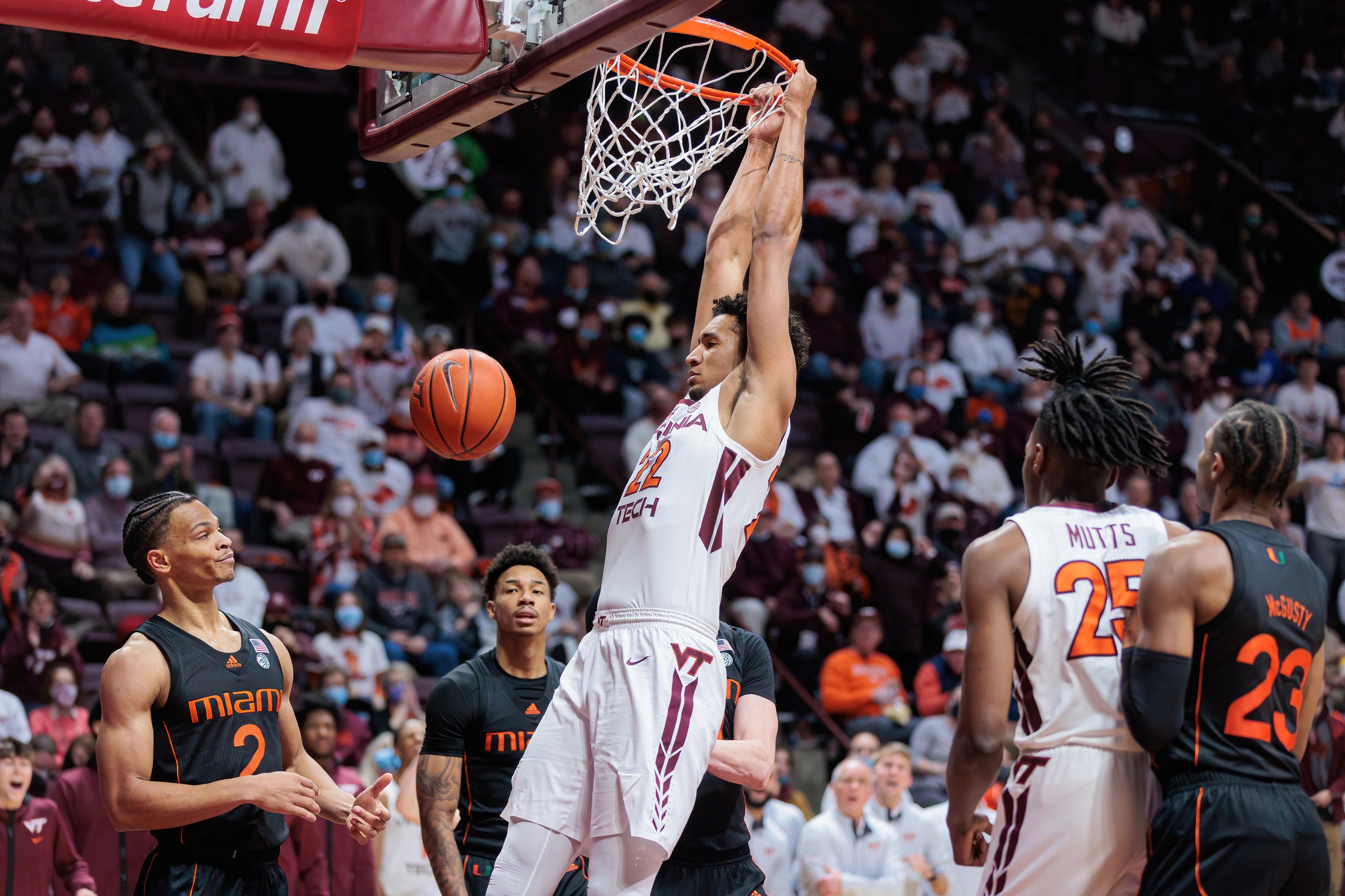 college basketball picks Keve Aluma Virginia Tech Hokies predictions best bet odds