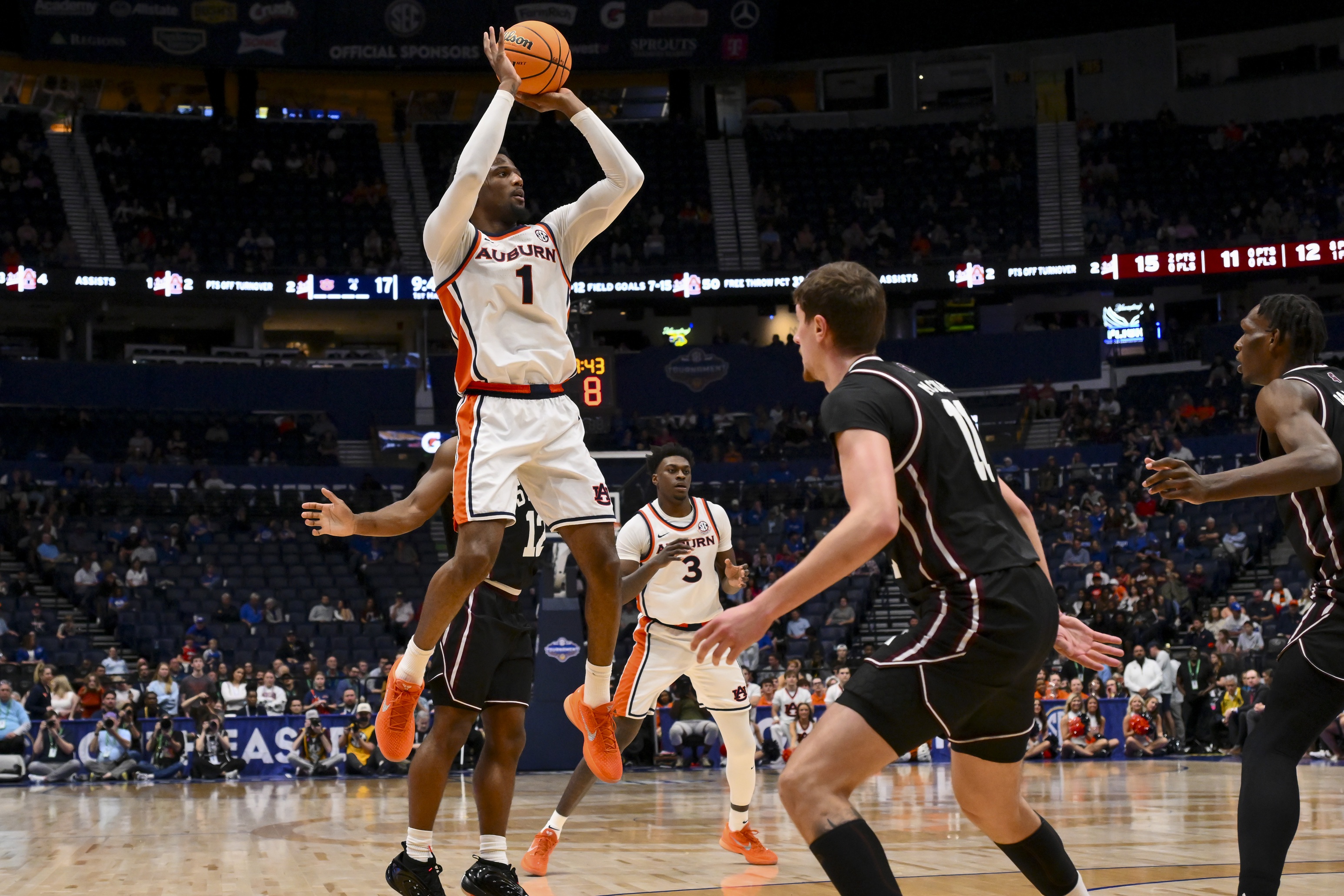 college basketball picks Kevin Overton Auburn Tigers predictions best bet odds