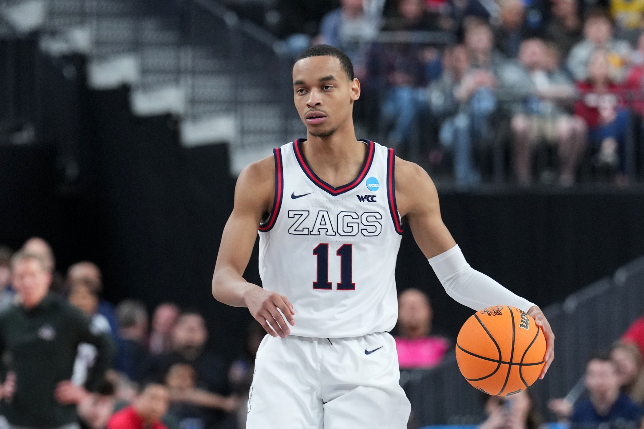 college basketball picks Nolan Hickman Gonzaga Bulldogs predictions best bet odds