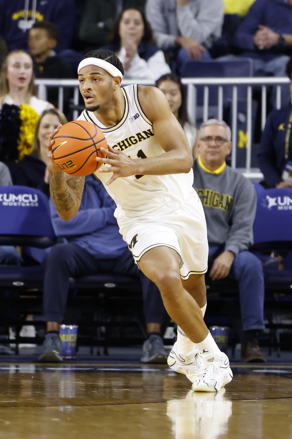 college basketball picks Roddy Gayle Michigan Wolverines predictions best bet odds